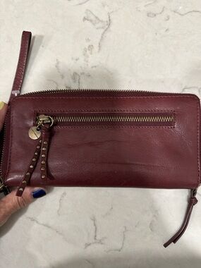 Lucky Brand Women's Leather Wristlet Wallet - Burgundy
